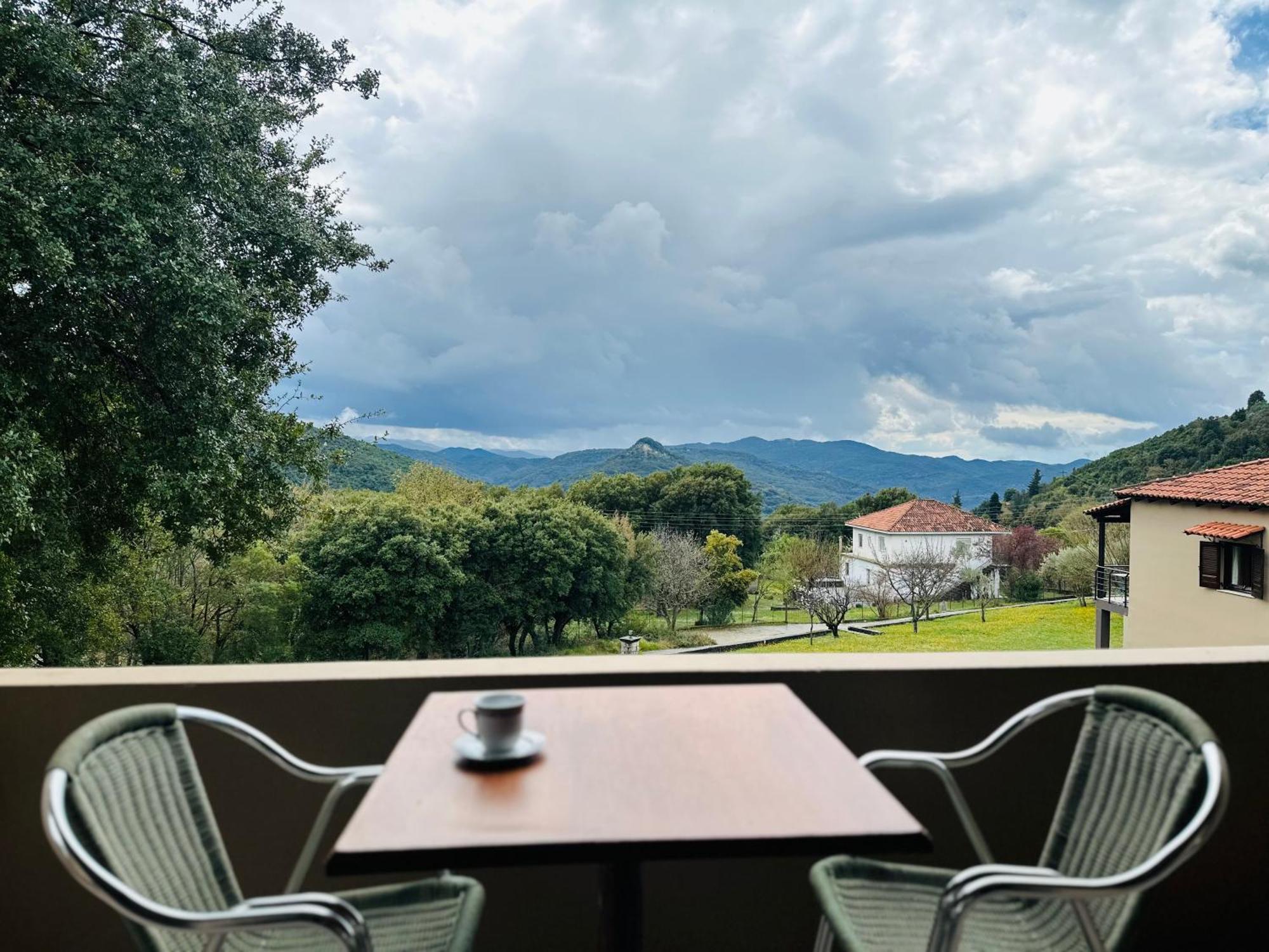 Panthoron Tzoumerka Vourgareli Buitenkant foto